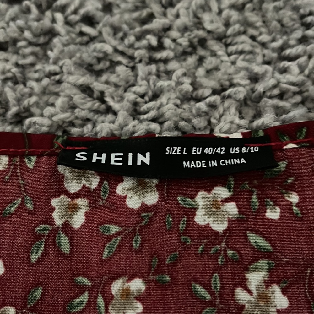 Large maxi dress - Picture 2 of 3